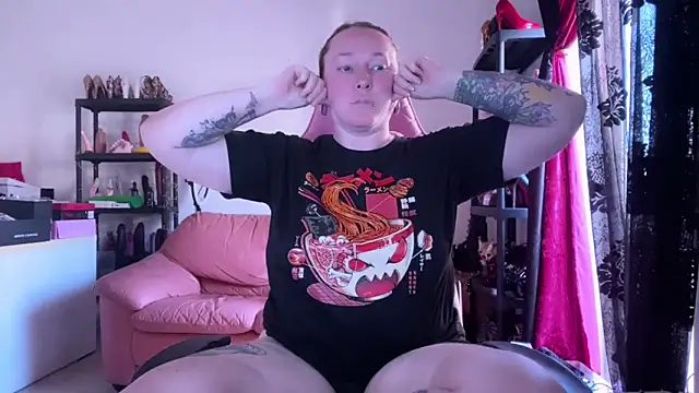 kisicaxx online show from 05-25-26, 02:56