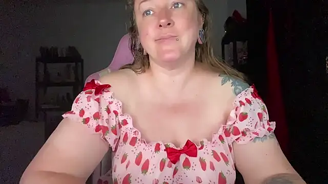 kisicaxx online show from 07-10-26, 03:44