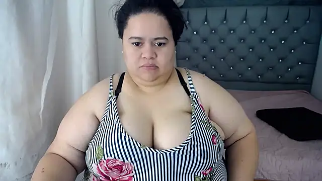 hotlesby4uxxx online show from 12-16-24, 01:54