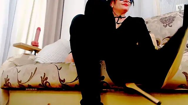 Snapshot of Fun4tipz chatting on 05-05-26, 02:36 Fun4tipz online show from 05-05-26, 02:36