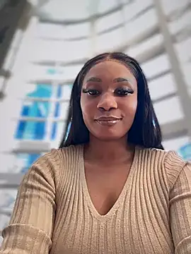 Snapshot of __Nessa__ chatting on 01-03-25, 01:36 Nessa online show from 01-03-25, 01:36