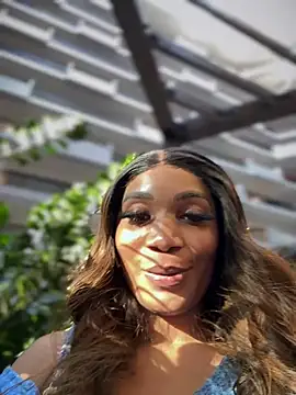 Snapshot of __Nessa__ chatting on 01-04-25, 03:07 Nessa online show from 01-04-25, 03:07