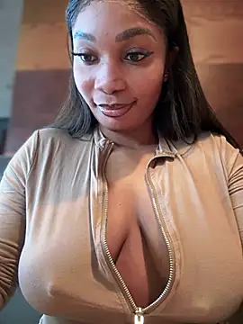 Snapshot of __Nessa__ chatting on 02-21-25, 12:06 Nessa online show from 02-21-25, 12:06