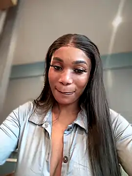 Snapshot of __Nessa__ chatting on 09-28-25, 11:04 Nessa online show from 09-28-25, 11:04