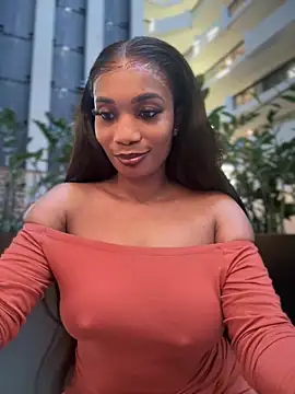 Snapshot of __Nessa__ chatting on 11-29-25, 01:36 Nessa online show from 11-29-25, 01:36