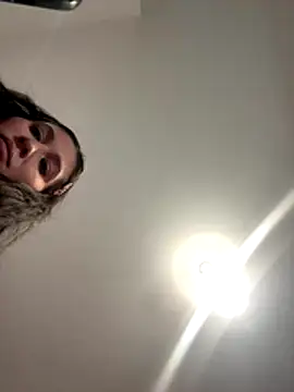 Snapshot of IrisBlues chatting on 12-17-25, 04:57 IrisBlues online show from 12-17-25, 04:57