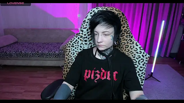 Snapshot of acid_trip1l chatting on 02-10-25, 06:56 acid trip1l online show from 02-10-25, 06:56