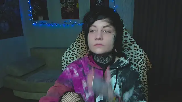 Snapshot of acid_trip1l chatting on 10-30-25, 07:58 acid trip1l online show from 10-30-25, 07:58