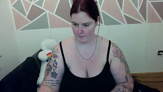 Snapshot of JoyceKyra91 chatting on 02-12-25, 05:05 JoyceKyra91 online show from 02-12-25, 05:05