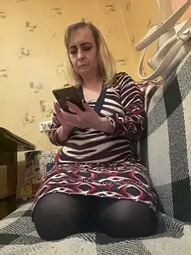 Irina2909xh online show from 03-06-25, 04:38