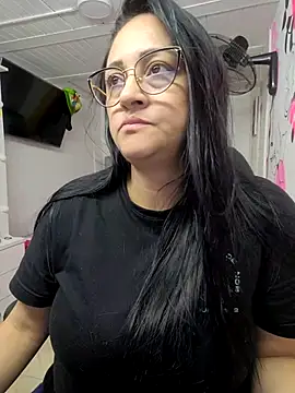 Ameliarizo online show from 04-18-26, 10:54