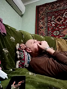 Sam Colt online show from 12-19-25, 02:02