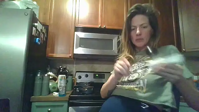 Snapshot of RhodesXO chatting on 03-08-26, 06:39 RhodesXO online show from 03-08-26, 06:39