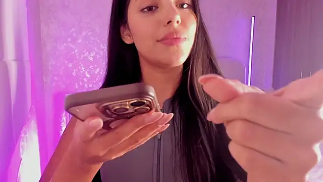 Snapshot of salome__11 chatting on 02-08-25, 04:47 salome 11 online show from 02-08-25, 04:47