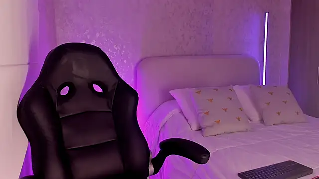 Snapshot of salome__11 chatting on 02-12-25, 01:52 salome 11 online show from 02-12-25, 01:52