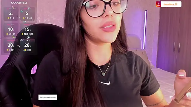 Snapshot of salome__11 chatting on 03-20-25, 04:07 salome 11 online show from 03-20-25, 04:07