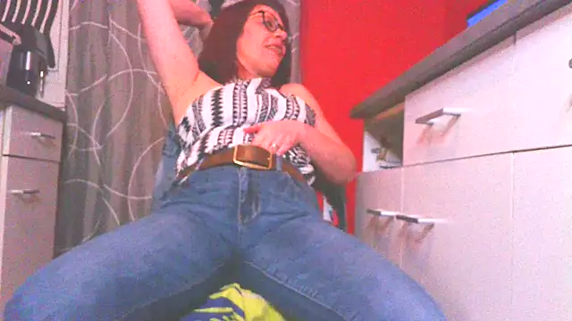 Snapshot of jennylovence chatting on 02-14-25, 12:14 jennylovence online show from 02-14-25, 12:14