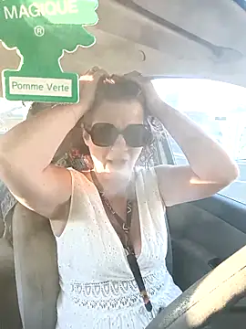 Snapshot of jennylovence chatting on 09-18-25, 06:04 jennylovence online show from 09-18-25, 06:04