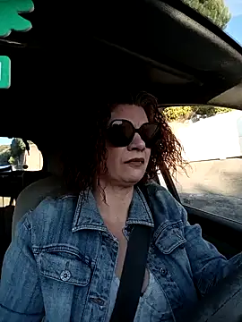 Snapshot of jennylovence chatting on 10-15-25, 04:18 jennylovence online show from 10-15-25, 04:18