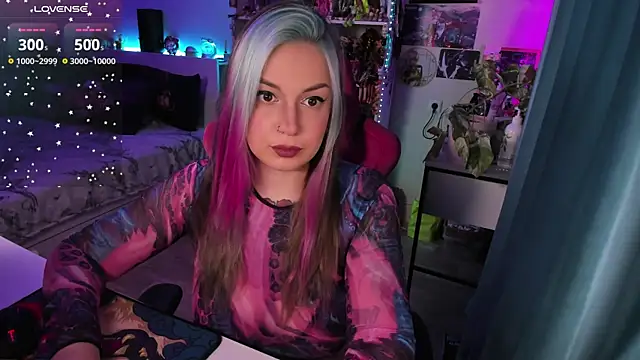 Snapshot of ChloeKohaku chatting on 01-13-25, 04:50 ChloeKohaku online show from 01-13-25, 04:50