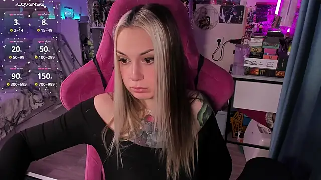 Snapshot of ChloeKohaku chatting on 11-20-25, 03:28 ChloeKohaku online show from 11-20-25, 03:28