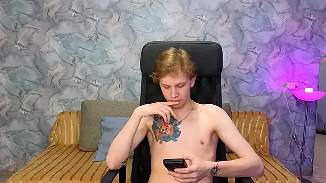 Snapshot of arlekincrop chatting on 02-05-26, 12:10 arlekincrop online show from 02-05-26, 12:10