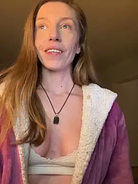 Snapshot of Heidi_Harper chatting on 01-09-25, 05:11 Heidi Harper online show from 01-09-25, 05:11