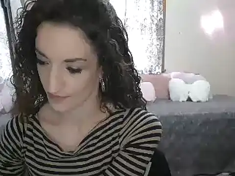 Snapshot of AshleyRain chatting on 01-07-25, 04:37 AshleyRain online show from 01-07-25, 04:37