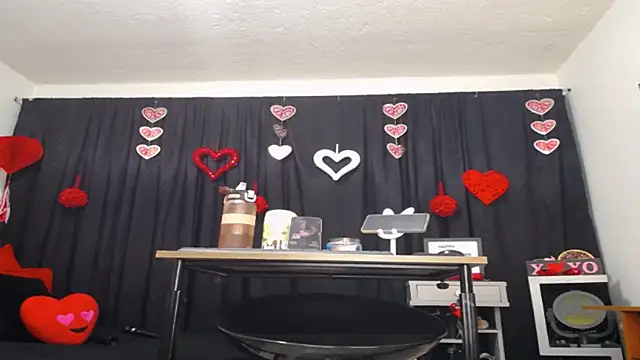 Snapshot of Litas_Secrets chatting on 02-12-25, 09:11 Litas Secrets online show from 02-12-25, 09:11