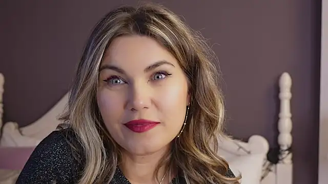 Snapshot of FeliciaKrige chatting on 02-02-25, 11:11 FeliciaKrige online show from 02-02-25, 11:11