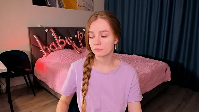 SweetMilkis online show from 01-16-25, 09:59