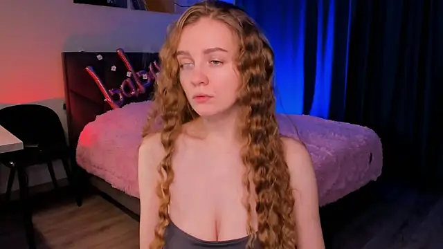 SweetMilkis online show from 02-08-25, 09:13