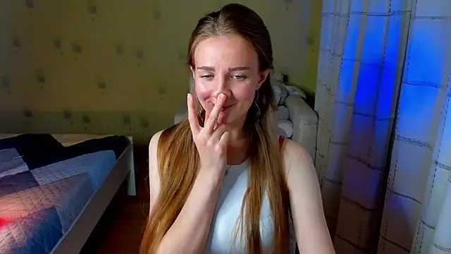 SweetMilkis online show from 09-30-25, 08:25