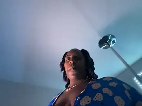 Snapshot of ChocolateTingz chatting on 01-04-25, 01:52 ChocolateTingz online show from 01-04-25, 01:52