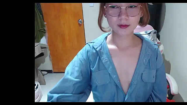 Snapshot of Sweety_Aria chatting on 07-23-26, 03:59 Sweety Aria online show from 07-23-26, 03:59