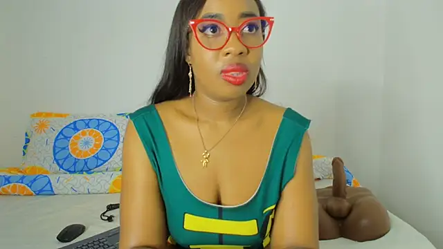 Snapshot of CaseyMoon chatting on 05-28-26, 10:34 CaseyMoon online show from 05-28-26, 10:34