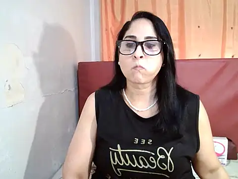 Indiankushy online show from 12-18-25, 04:35