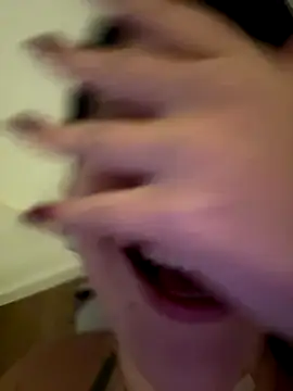 kiarafonseca  online show from 10-05-25, 04:55