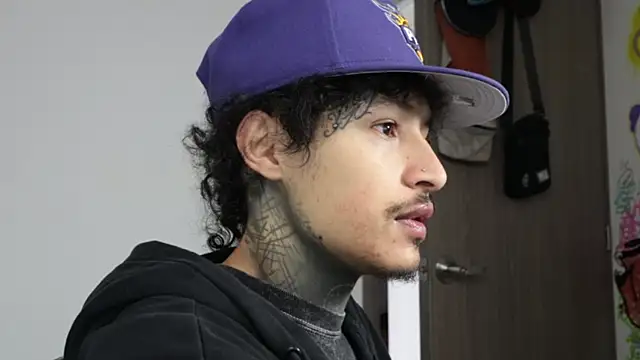 trieone online show from 03-30-26, 01:56