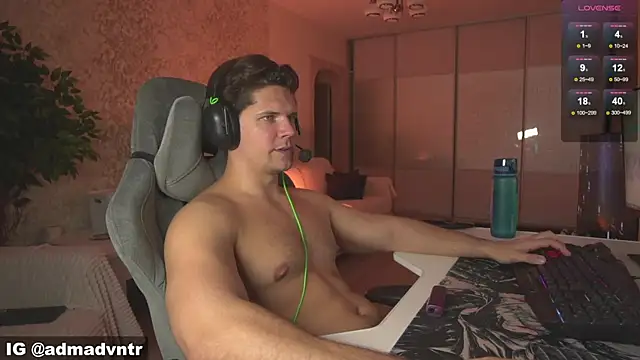 Snapshot of Rus_adventure7 chatting on 05-05-26, 06:16 Rus adventure7 online show from 05-05-26, 06:16