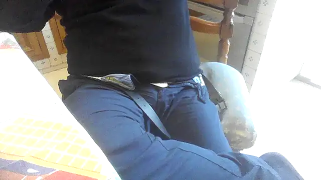 Snapshot of polloiw chatting on 10-31-25, 02:18 polloiw online show from 10-31-25, 02:18