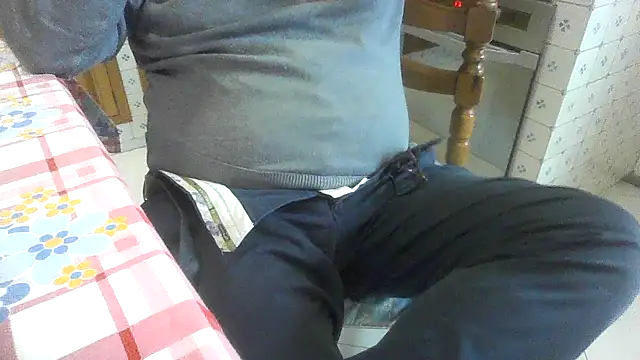 Snapshot of polloiw chatting on 11-18-25, 11:58 polloiw online show from 11-18-25, 11:58