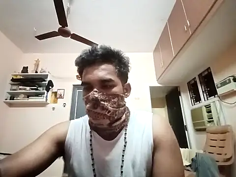 Snapshot of luckyloki chatting on 03-06-25, 03:02 luckyloki online show from 03-06-25, 03:02