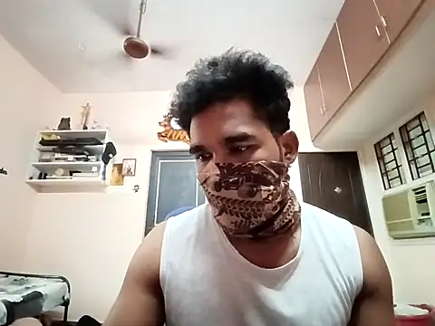 Snapshot of luckyloki chatting on 03-16-25, 02:43 luckyloki online show from 03-16-25, 02:43