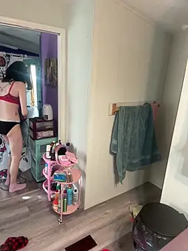 lolabunny9 online show from 12-17-25, 02:56