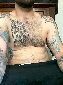 Snapshot of pose14 chatting on 09-13-25, 10:59 pose14 online show from 09-13-25, 10:59