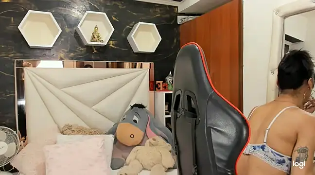 Snapshot of ximena_slut_21 chatting on 12-18-24, 02:32 ximena slut 21 online show from 12-18-24, 02:32