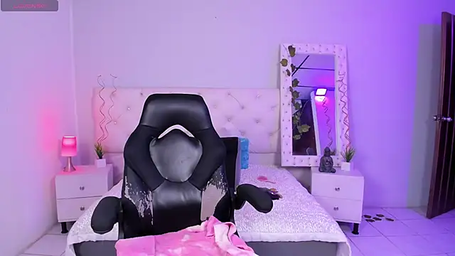 Snapshot of ximena_slut_21 chatting on 03-20-25, 01:13 ximena slut 21 online show from 03-20-25, 01:13