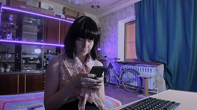 Snapshot of pa1e_pr1ncess chatting on 06-14-26, 07:54 pa1e pr1ncess online show from 06-14-26, 07:54