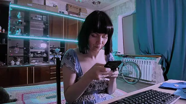 Snapshot of pa1e_pr1ncess chatting on 07-08-26, 04:33 pa1e pr1ncess online show from 07-08-26, 04:33
